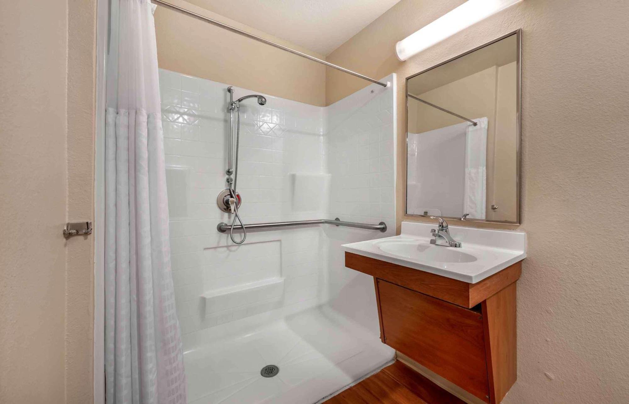 Extended Stay America Select Suites - Wichita - Airport Ngoại thất bức ảnh