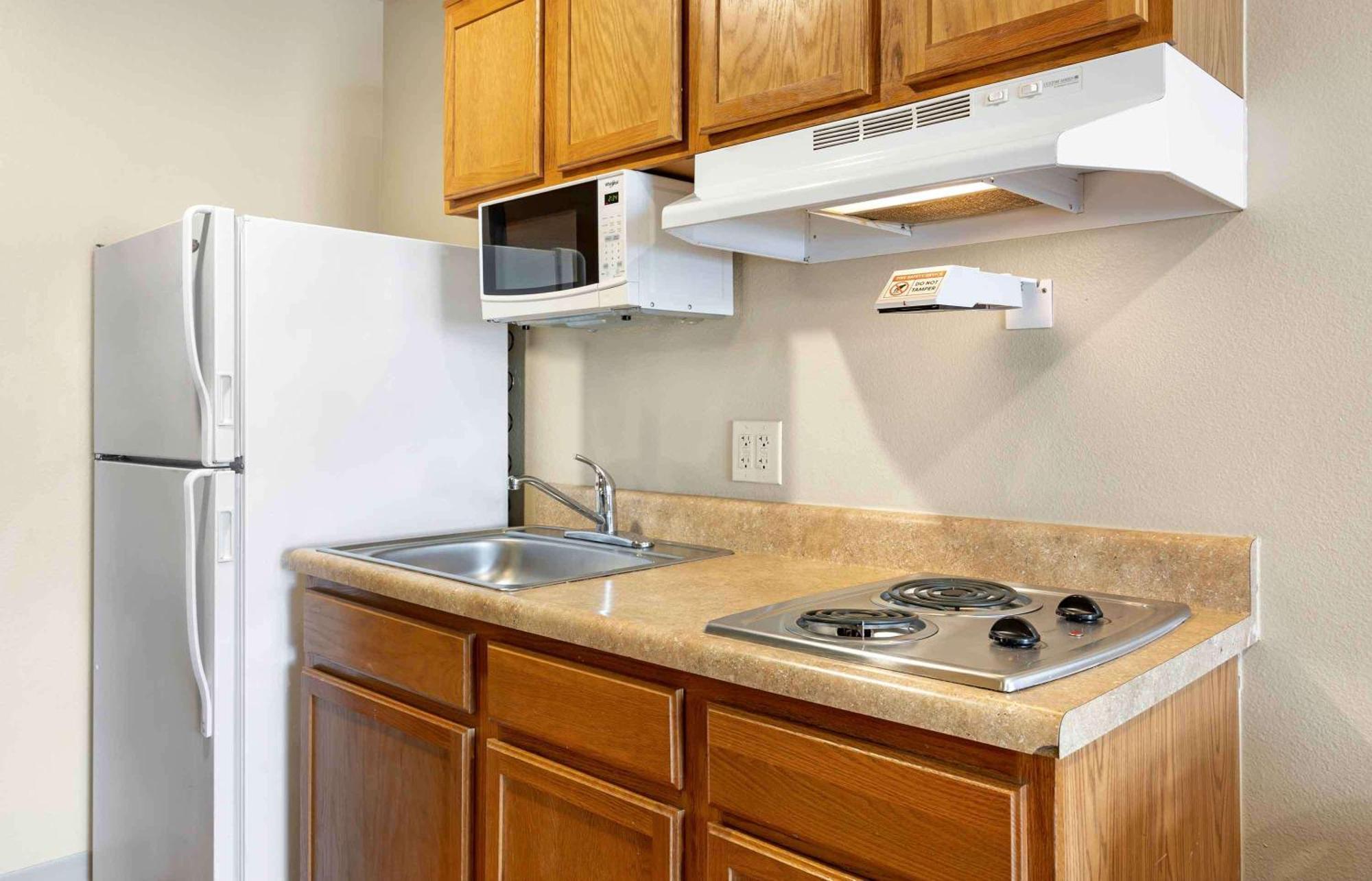 Extended Stay America Select Suites - Wichita - Airport Ngoại thất bức ảnh