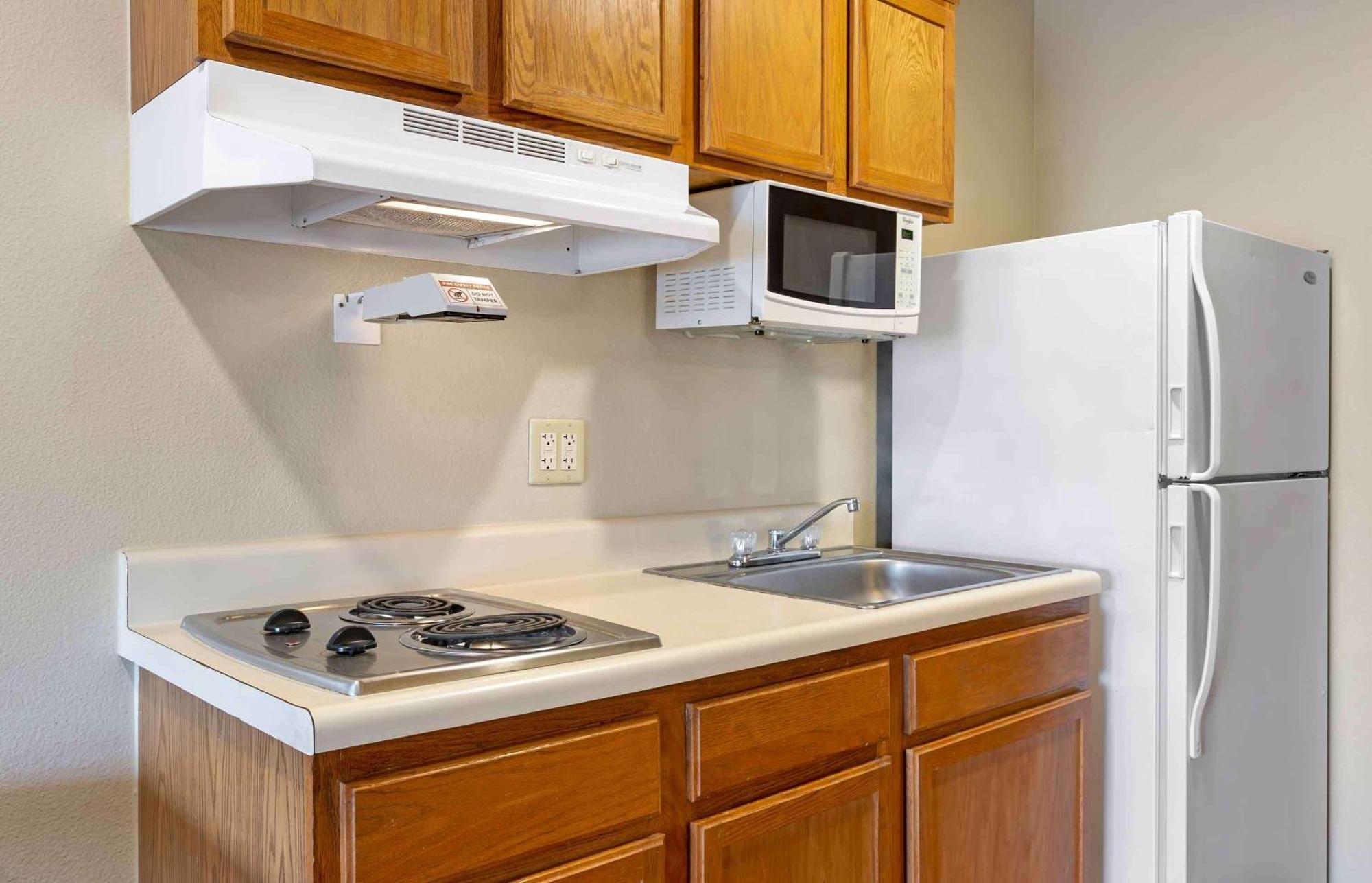 Extended Stay America Select Suites - Wichita - Airport Ngoại thất bức ảnh