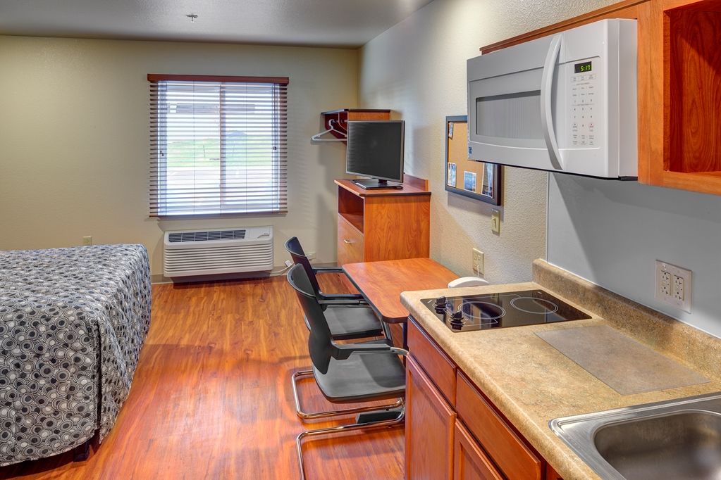 Extended Stay America Select Suites - Wichita - Airport Phòng bức ảnh