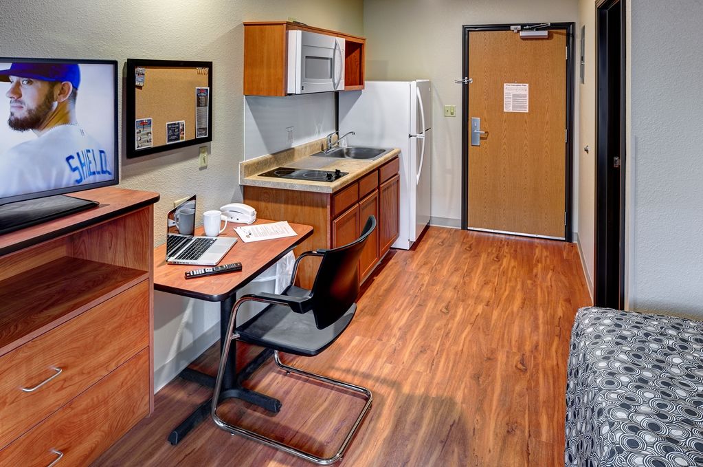 Extended Stay America Select Suites - Wichita - Airport Phòng bức ảnh